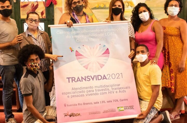 Transexuais se mobilizam para superar barreiras e retificar documentos
