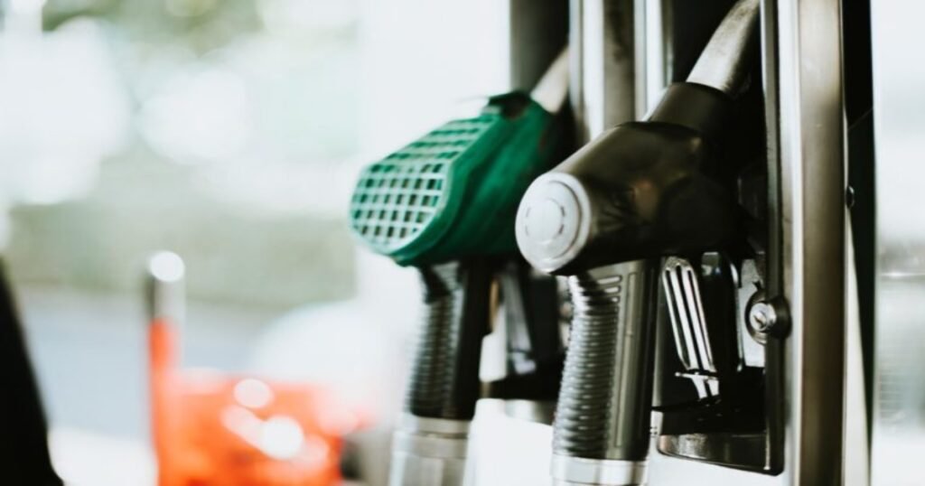 Refinaria baiana anuncia novo aumento na gasolina e diesel