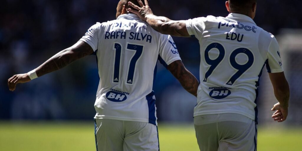 Contra Sampaio Correa, Cruzeiro vence 5ª seguida na Série B: 2 a 0