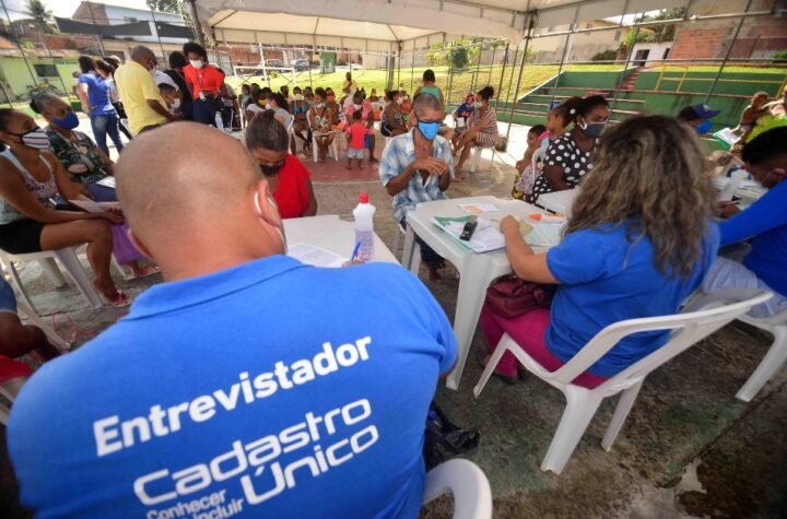 Em apenas sete meses, Salvador superou o número total de atendimentos do Cadastro Único (CadÚnico) realizados em todo ano de 2021.