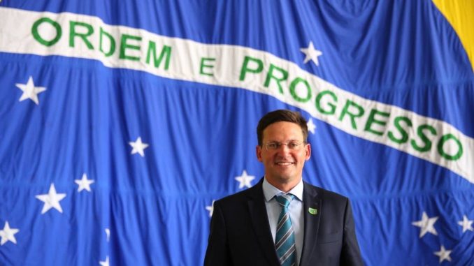 Segundo o ex-ministro da Cidadania, que se encontra na capital federal, Bolsonaro vai se deslocar do aeroporto para a sede do PL, onde será realizada uma reunião com a direção nacional para a definição dos novos planos da legenda.