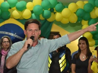 Roma também confirmou as conversas com o presidente da Câmara Municipal de Salvador, Carlos Muniz (PTB), em busca de filiá-lo ao PL e fortalecer a representatividade da sigla na capital baiana.