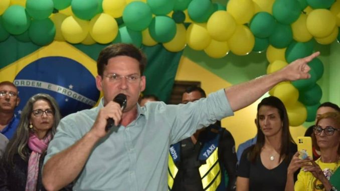 Roma também confirmou as conversas com o presidente da Câmara Municipal de Salvador, Carlos Muniz (PTB), em busca de filiá-lo ao PL e fortalecer a representatividade da sigla na capital baiana.