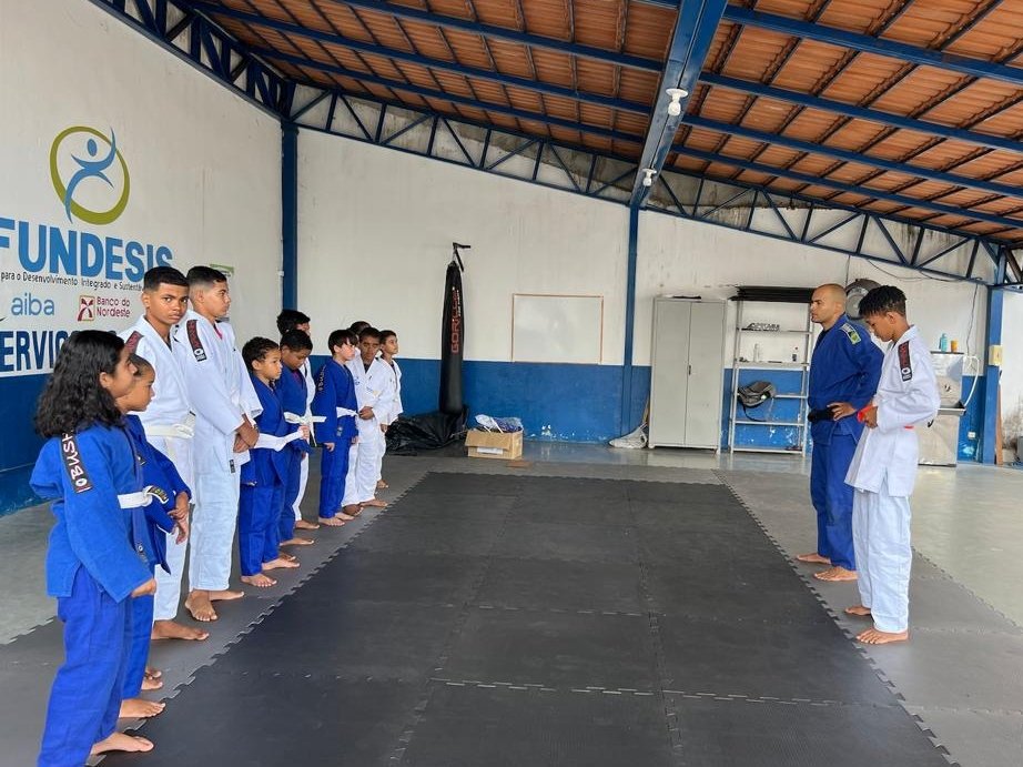 As aulas de judô acontecem duas vezes por semana na unidade localizada no bairro de Santa Luzia.