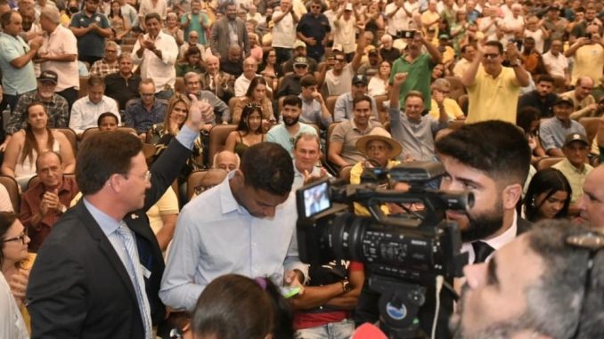 Na campanha eleitoral do ano passado, candidato a governador, Roma foi o principal defensor da causa do campo.