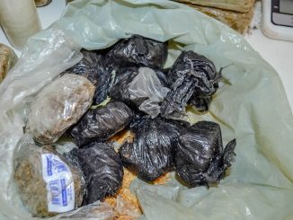 As drogas foram encontradas pelo 15° BPM, no bairro de Zizo, na manhã desta sexta-feira (14).