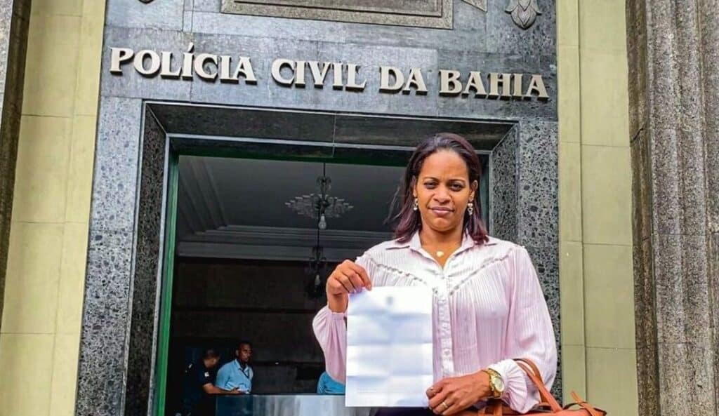 O Tribunal de Justiça da Bahia (TJ-BA) anulou o processo de cassação da vereadora Perla Santana (Avante) pela Câmara Municipal de Muritiba, no Recôncavo.