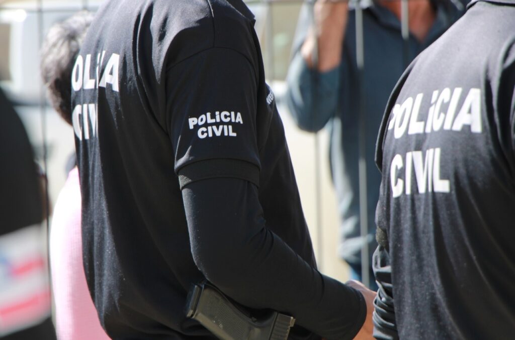 Ele integrava o grupo criminoso do homem que foi preso em flagrante por tráfico de drogas, na mesma ação policial