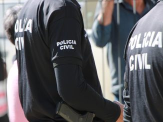 Ele integrava o grupo criminoso do homem que foi preso em flagrante por tráfico de drogas, na mesma ação policial