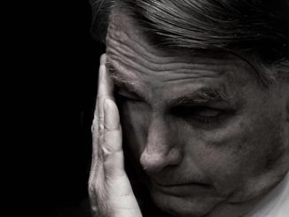 TSE torna Bolsonaro inelegível até 2030 por abuso de poder político