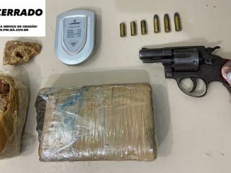 O criminoso atacou os militares e acabou atingido durante confronto. Cerca de 1 kg de drogas foi apreendido.