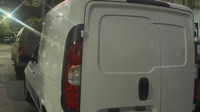 Em Sussuarana, Operação Apolo prende criminoso com carro clonado Em Sussuarana, Operação Apolo prende criminoso com carro clonado