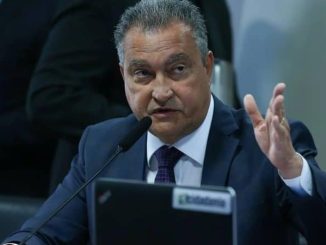 O ministro é alvo de um pedido de convocação por parte do colegiado