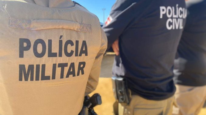 A vítima registrou queixa na Delegacia, acusando o pai de abuso sexual.