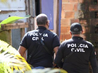 Dois homens forma presos em flagrante e estão à disposição da Justiça