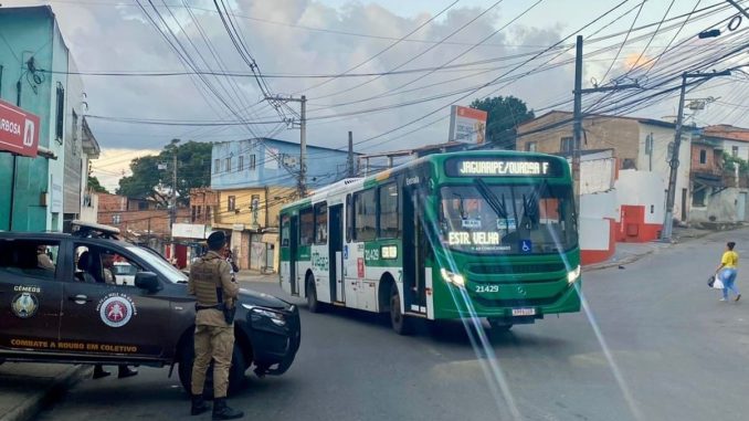 Roubos a coletivos na capital têm queda de 18% no mês de julho No acumulado do ano, de janeiro a julho, a redução dos assaltos em ônibus foi de 10,2%.
