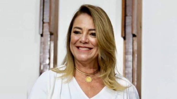 Fabíola Mansur dispara contra Isidório e defende união homoafetiva