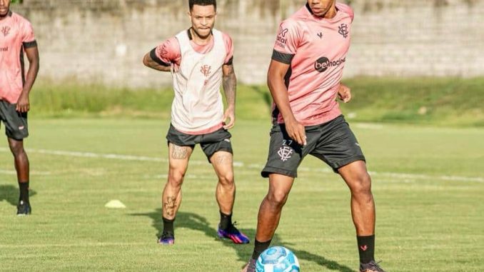 Vitória recebe o Tombense no Barradão para ampliar liderança