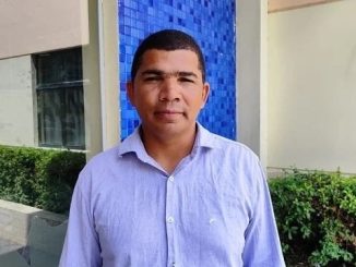 Segundo Edicarlos, a agressão ocorreu sem motivo aparente, deixando muitos presentes inicialmente confusos e pensando tratar-se de uma brincadeira.