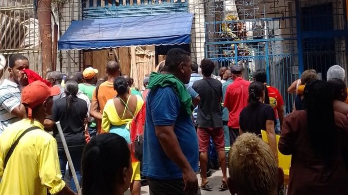 Restaurante desaba em Salvador e deixa seis pessoas feridas