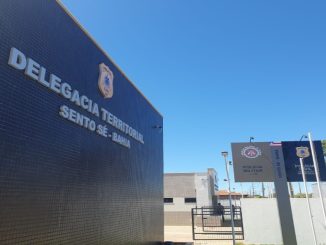 Durante as investigações, foi verificado também que o suspeito possui um plantio de drogas ilícitas