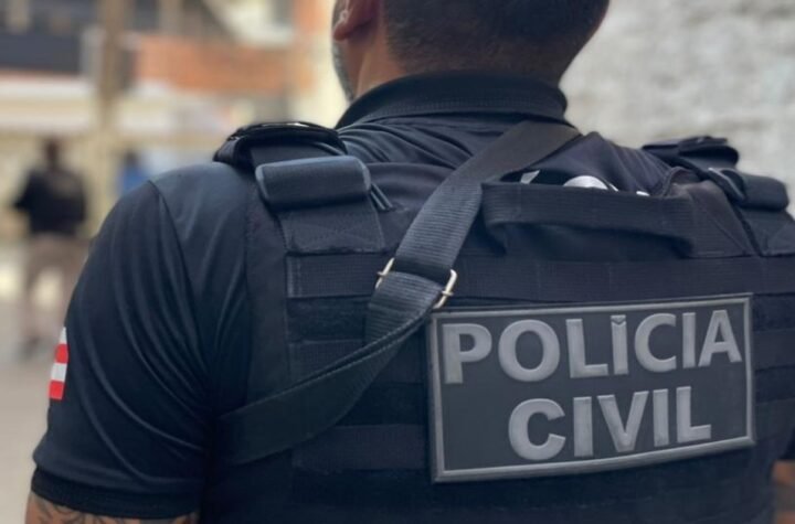 Equipe da DT / Condeúba cumpriu mandados de prisão preventiva e de busca e apreensão na casa do autor, no centro da cidade