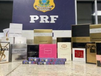 Descaminho é o ato de iludir, no todo ou em parte, o pagamento de direito ou imposto devido pela entrada, pela saída ou pelo consumo de mercadoria.