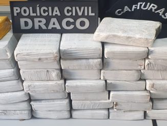 O homem estava com um mandado em aberto por tráfico de drogas, cumprido por equipes do Draco, com o apoio da PC de SP