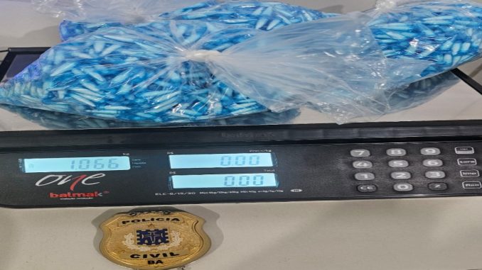 Um homem foi preso em flagrante por tráfico de drogas e receptação