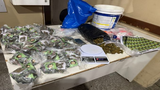 Droga é apreendida pela PM em Sussuarana