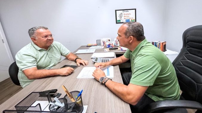 Elinaldo destaca obras e articula candidatura para 2026