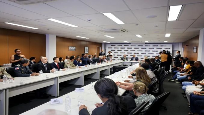 Policiais-poderao-ter-mais-de-20-de-aumento-de-sal0131535000202504230726-ScaleDownProportional