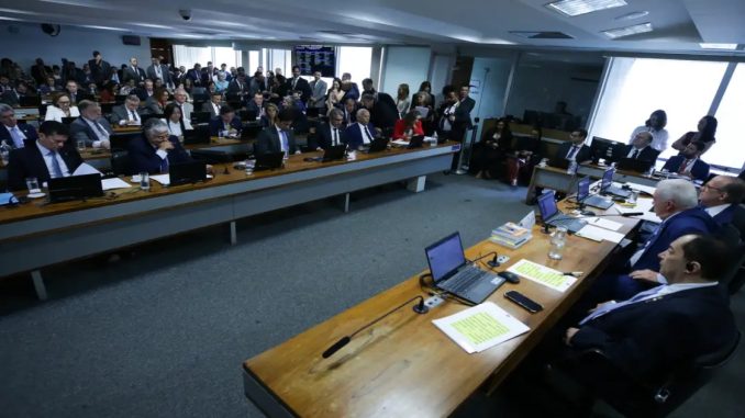 Senado rejeita PEC da Blindagem por unanimidade