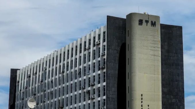 Pedido de exclusão de Bolsonaro e generais será protocolado hoje