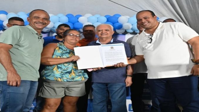 Com Flaviano, Candolândia recebe certidões, saúde e obras